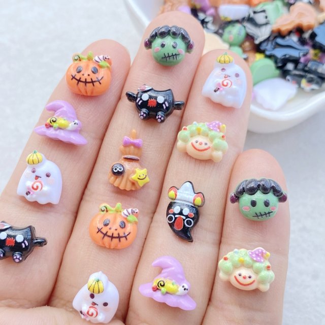 50-Piece Colorful Mini Cartoon Halloween Rhinestone Figurines for Crafts
