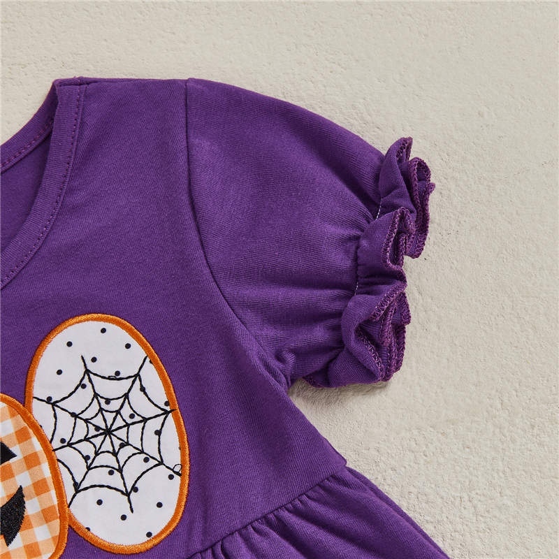 Adorable Pumpkin Embroidered Baby Romper - Perfect for Halloween - Image 3
