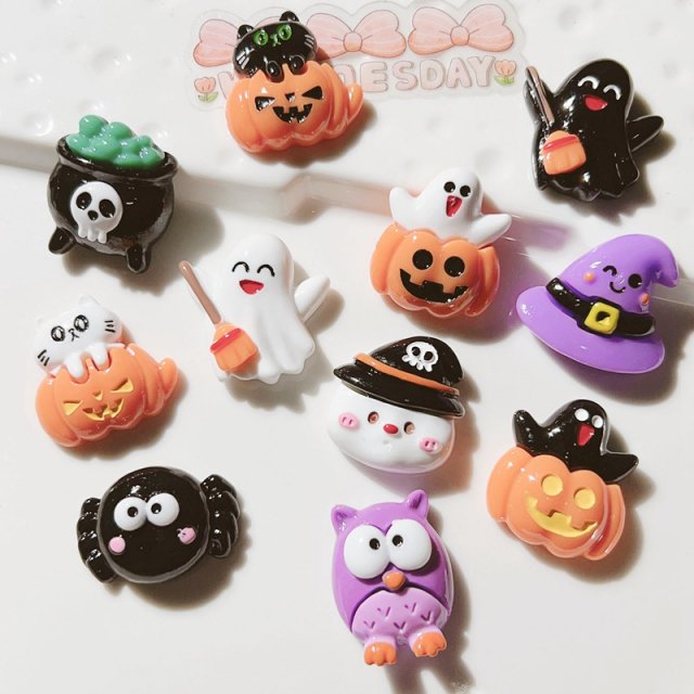 10Pcs Mini Halloween Cartoon Resin Cabochons for Crafts & DIY Jewelry