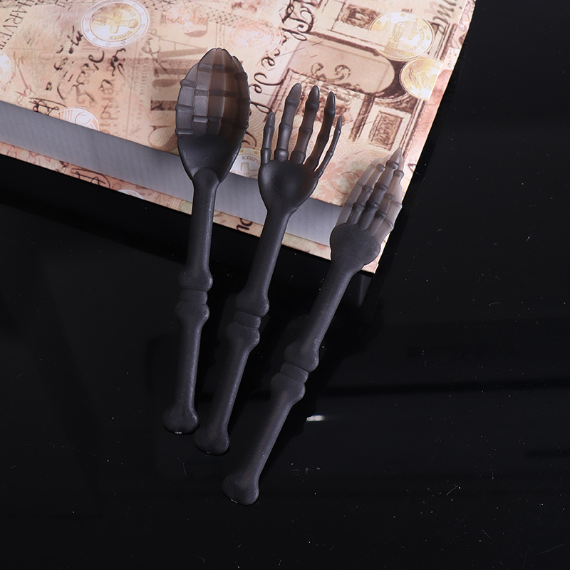 Gray tableware