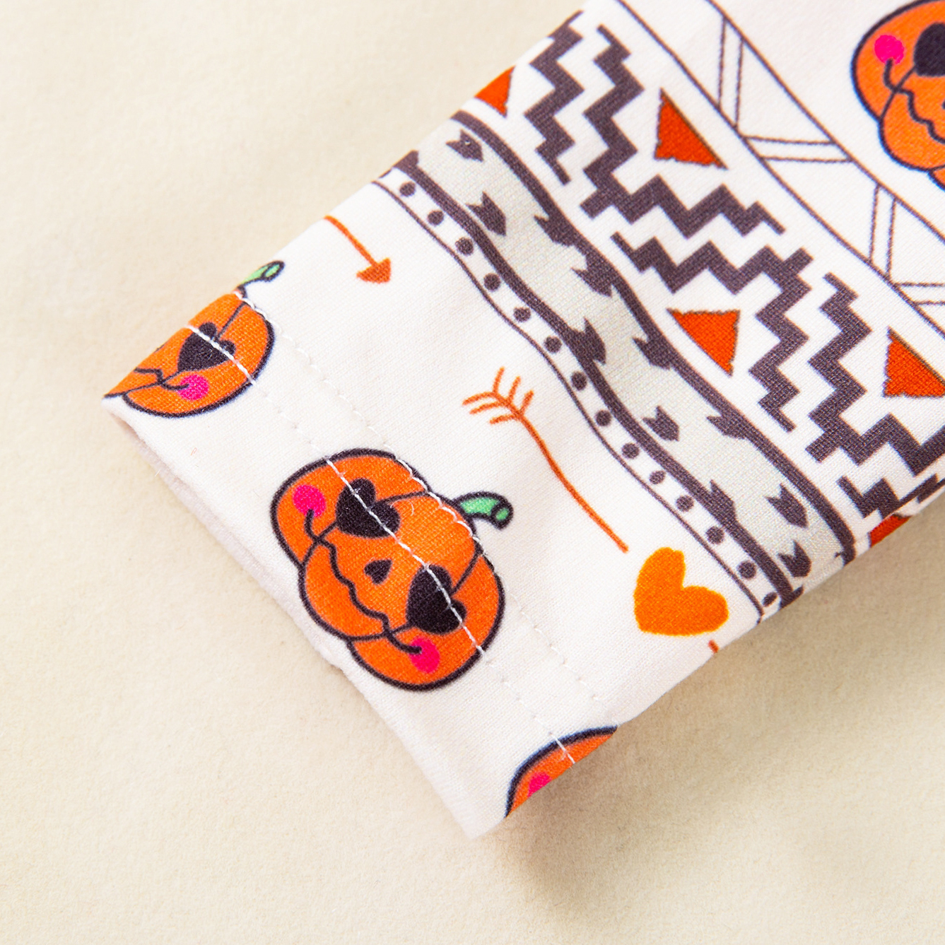 Adorable Pumpkin Puff Sleeve Halloween Bodysuit for Baby Girls - Image 6