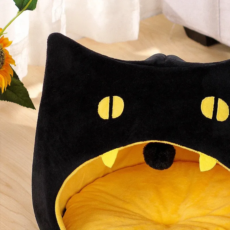 Cozy Winter Pet Bed – Warm & Breathable House for Cats & Small Dogs - Image 4