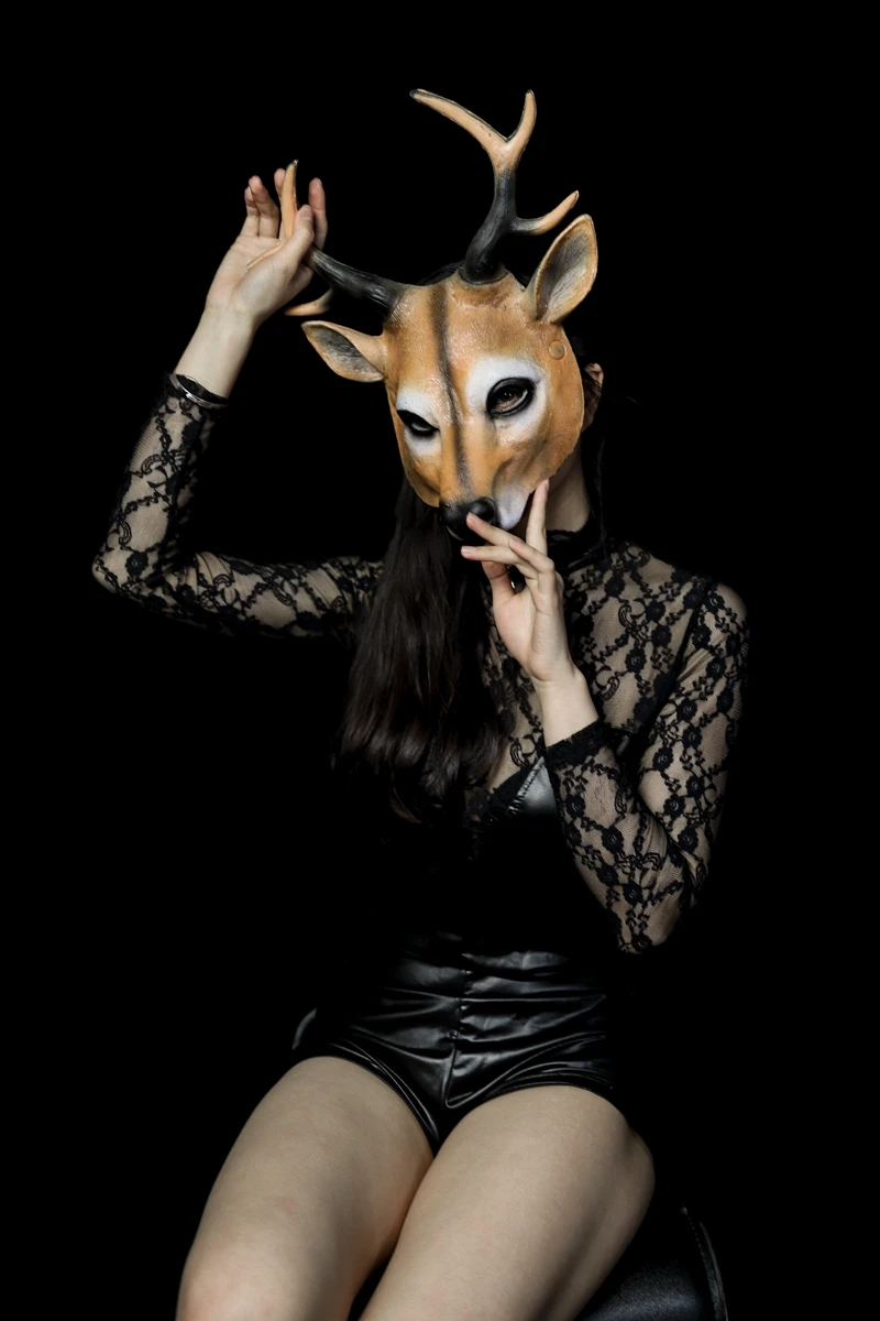 Adult 3D Animal PU Foam Deer Mask for Carnival, Party & Role Play - Image 4