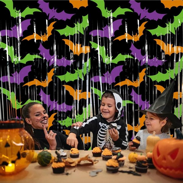 Halloween Tinsel Curtain with Pumpkins, Ghosts & Bats