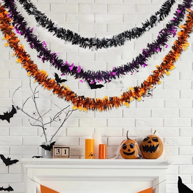 Halloween Pumpkin & Skull Tinsel Streamers with Bat Garlands – 2m Haunted Decor
