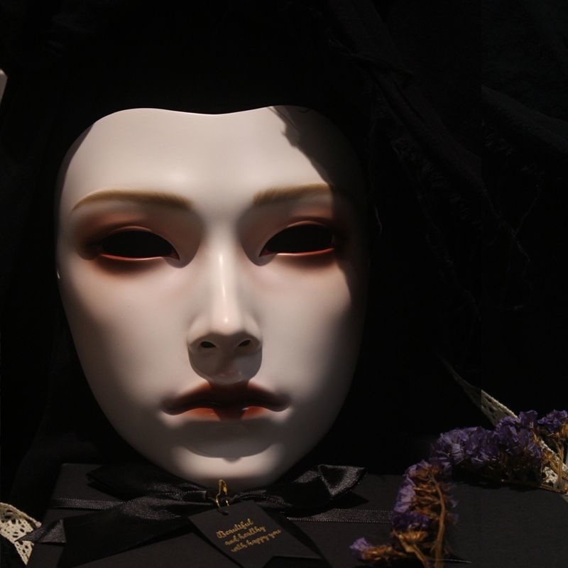 Hand-Painted Antique Hanfu Mask for Halloween & Cosplay - Image 2