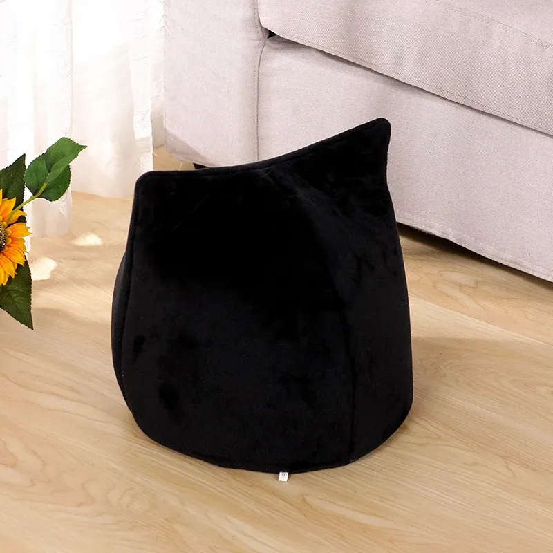 Cozy Winter Pet Bed – Warm & Breathable House for Cats & Small Dogs - Image 5