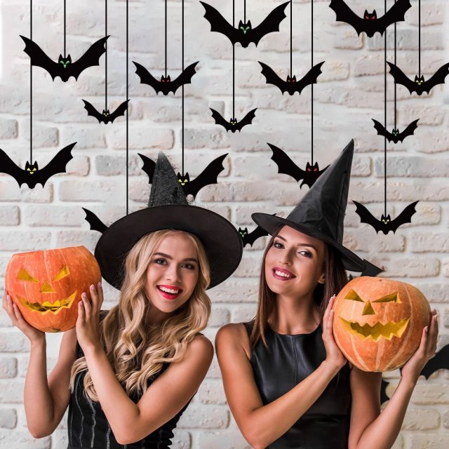 Realistic Hanging Bat Decorations for Halloween Parties