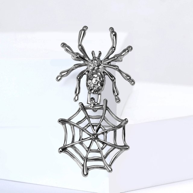 Trendy Halloween Spider Web Alloy Brooch – Stylish Costume Accessory