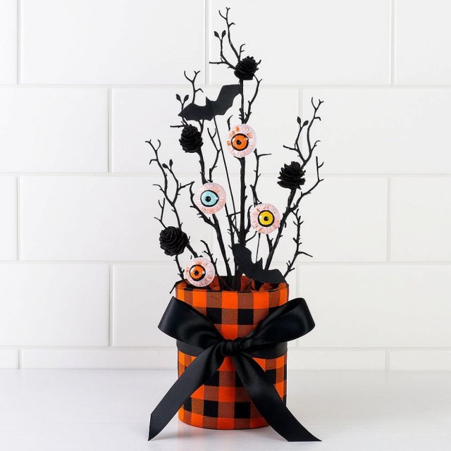 50cm Halloween Maple Bat Bouquet with Spooky Eyeball Twig Branches