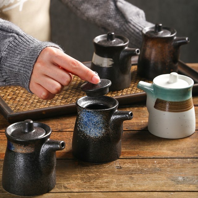 Japanese Ceramic Seasoning Pot Set – Oil, Soy Sauce, Vinegar, and Spice Jars
