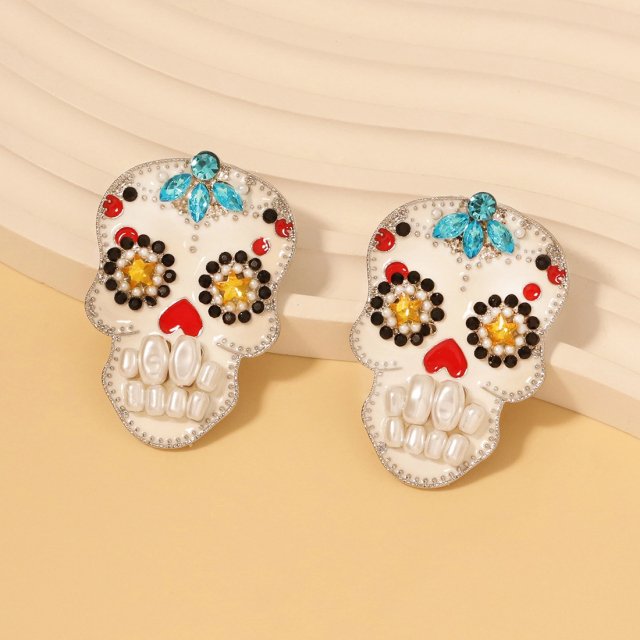 Personalized Retro Halloween Skull Pearl Earrings for Women