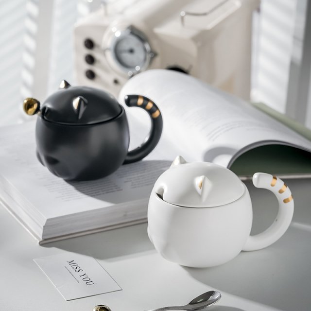 European Gold Plated Cat Ceramic Coffee Mug with Lid