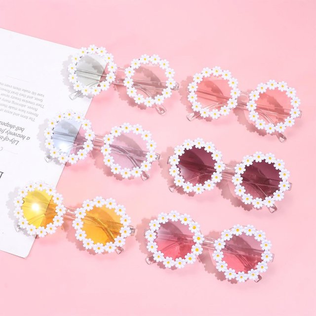 Trendy Daisy Sunglasses for Adults - Round Frame Flower Shades