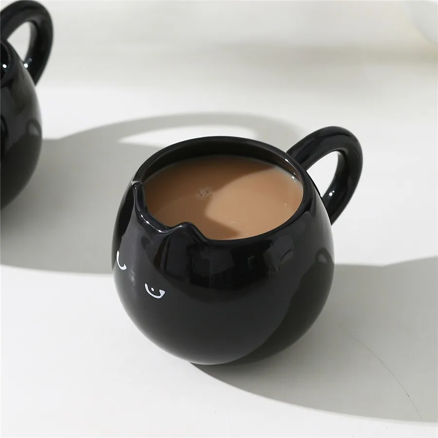 Cute Ceramic Cat Shaped Mug