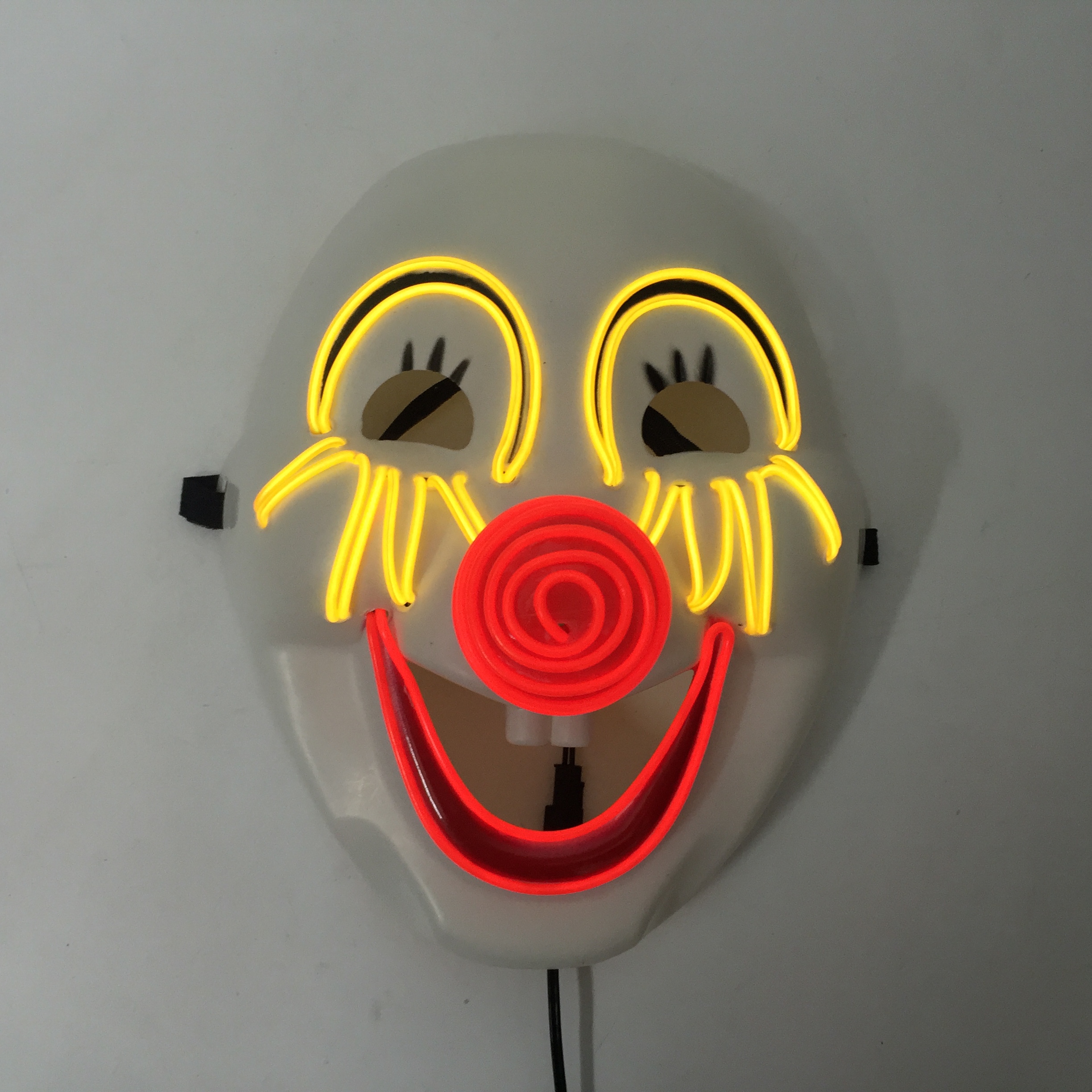 Funny Light-Up LED Clown Mask for Parties and Events - Image 4