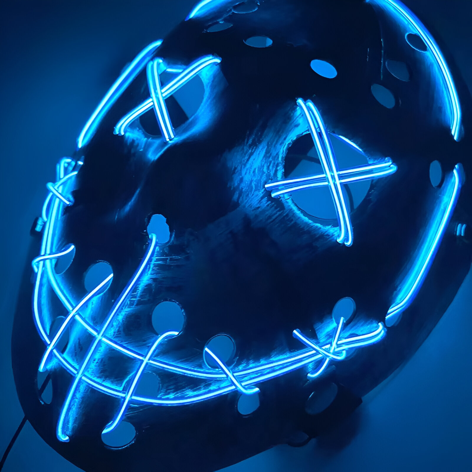 Horror Glow-In-The-Dark Jason Mask for Halloween & Cosplay – LED Light-Up Scary Hockey Mask - Image 6