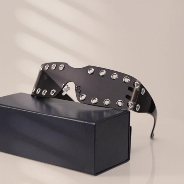 Oversized Gothic Punk Rivet Sunglasses Large Frame Goggles