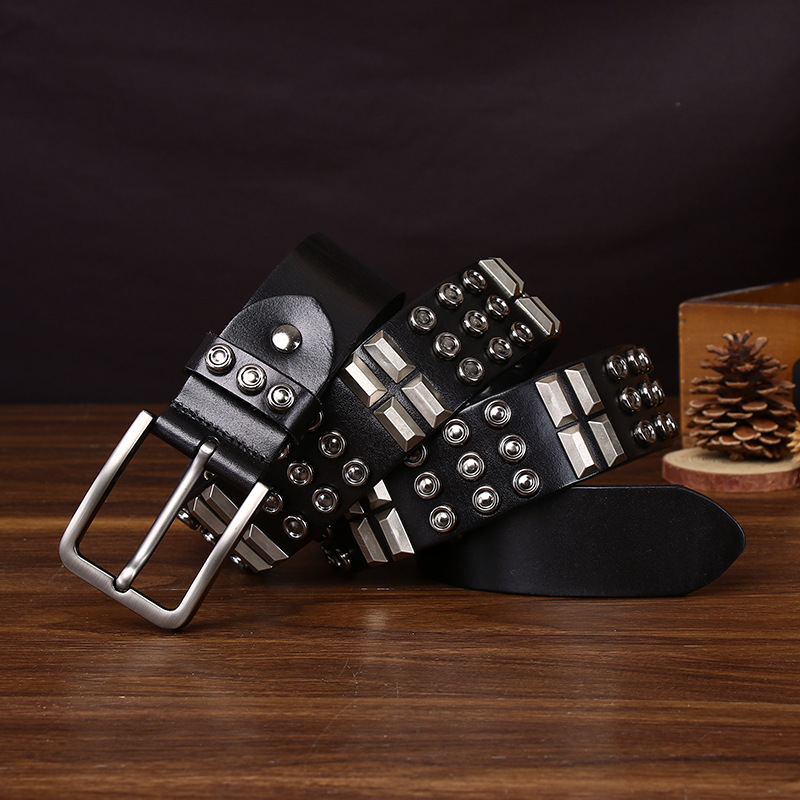 152590-706bff.jpg